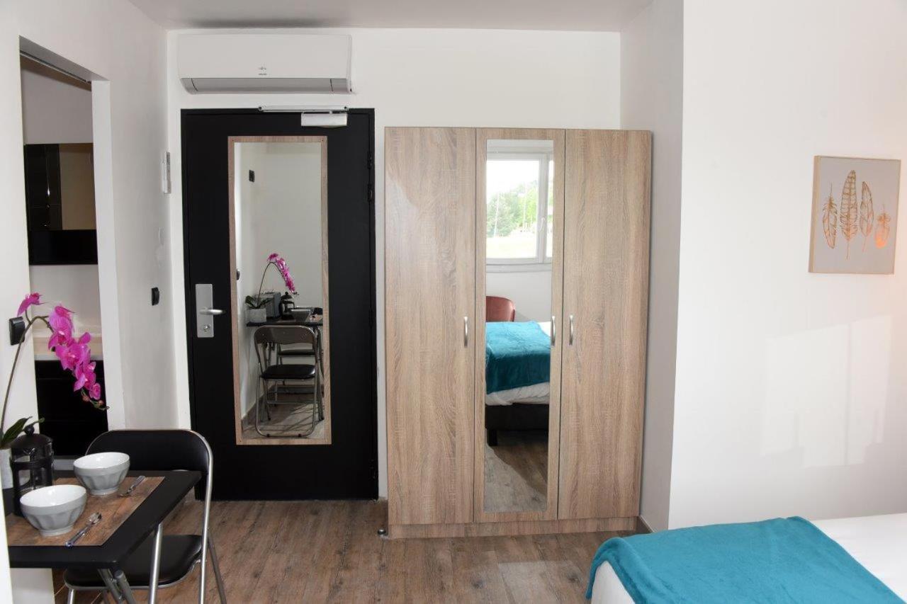 Home Place Apartments - Langon Sauternes Экстерьер фото